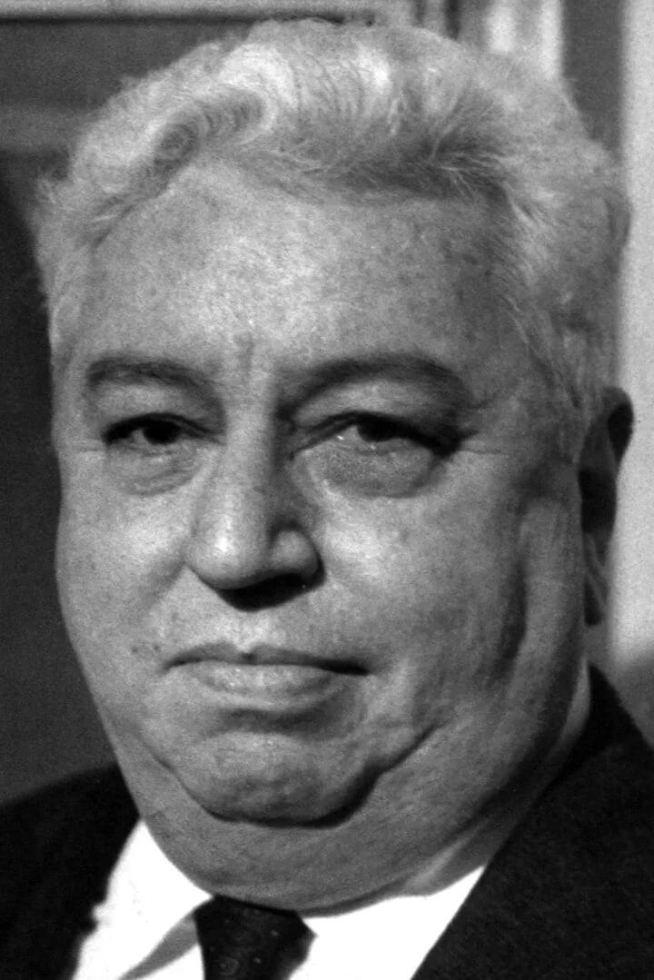 Emiliano Di Cavalcanti, retrato de 1964. Fotografia do Fundo Correio da Manhã, acervo do Arquivo Nacional. Versão restaurada disponível no Wikimedia Commons; imagem identificada como domínio público.